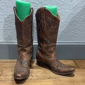 Corral Women’s Cowboy Boots with Turquoise accents